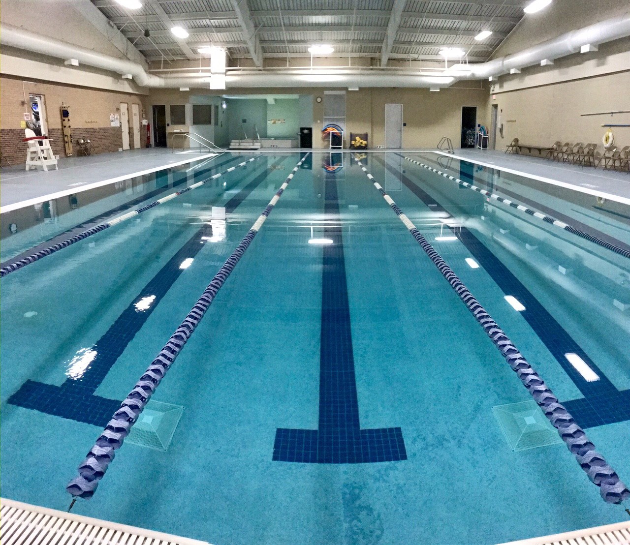 Swimming Pool Crestwood Recreation And Wellness Center